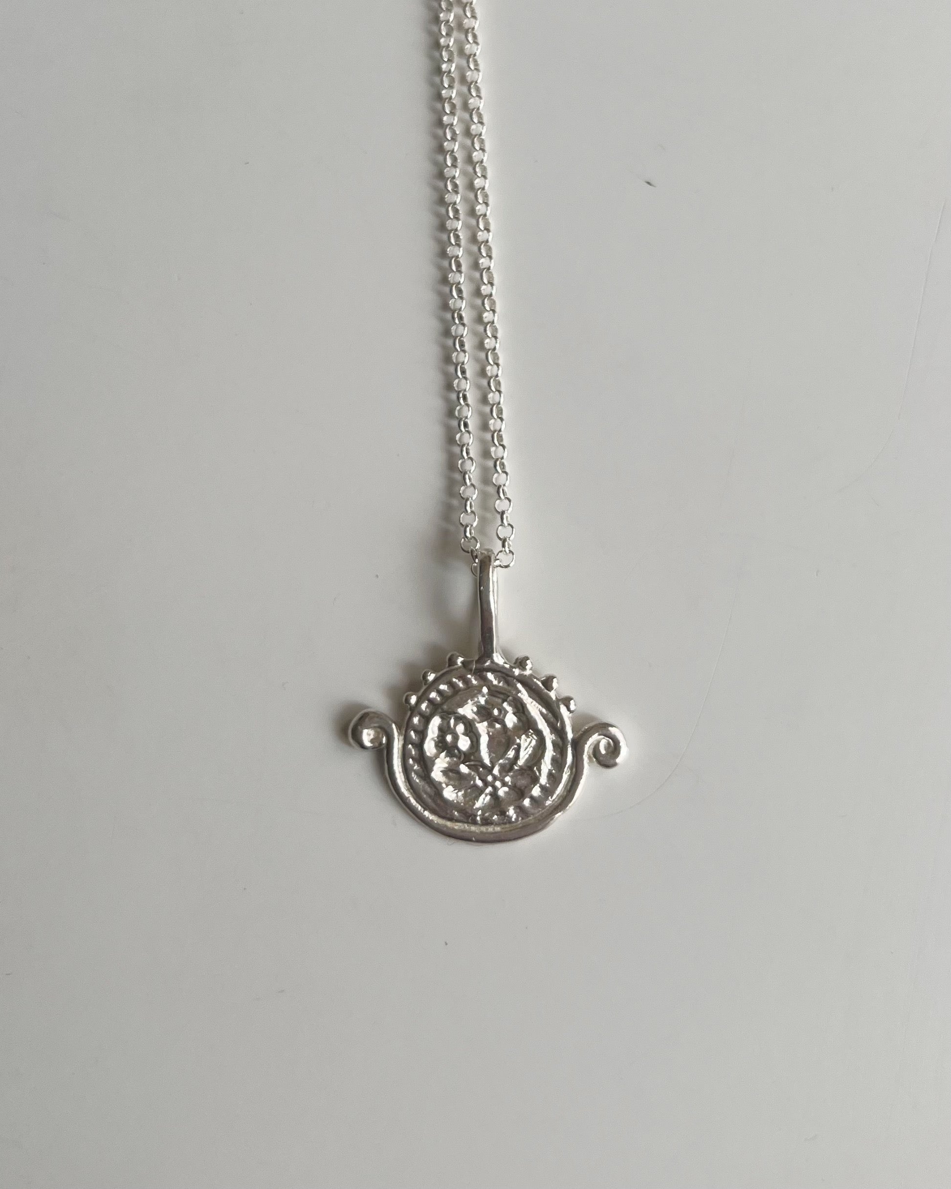 Iris Pendant Necklace