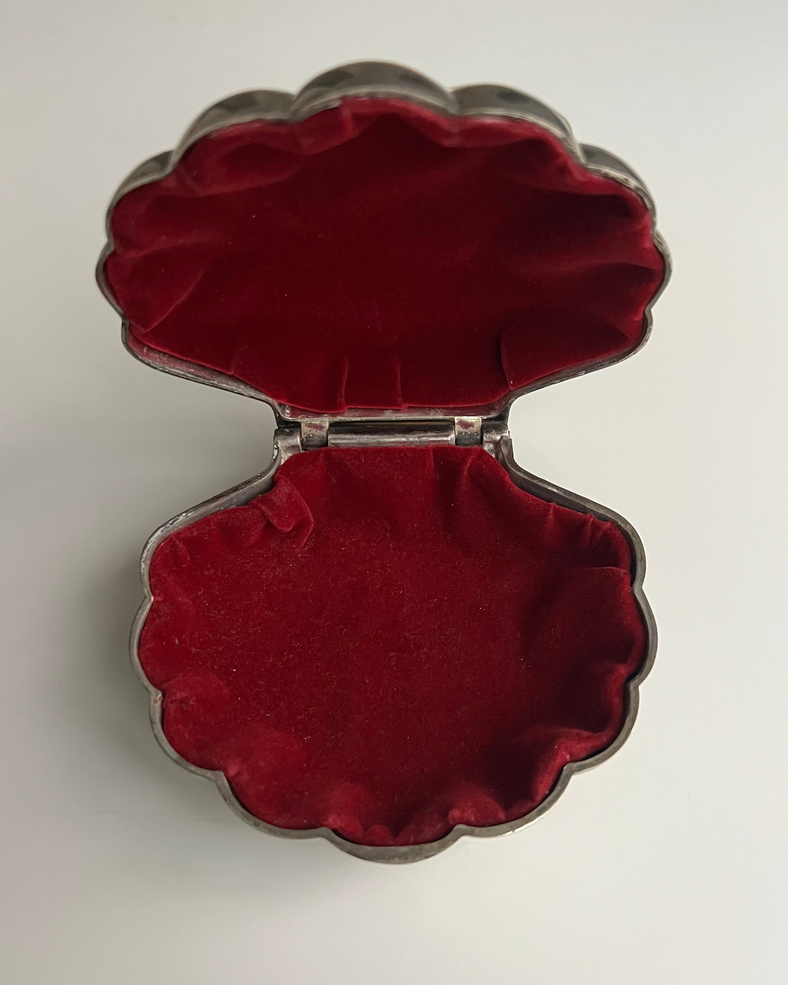 Vintage Silver Shell Jewelry Box