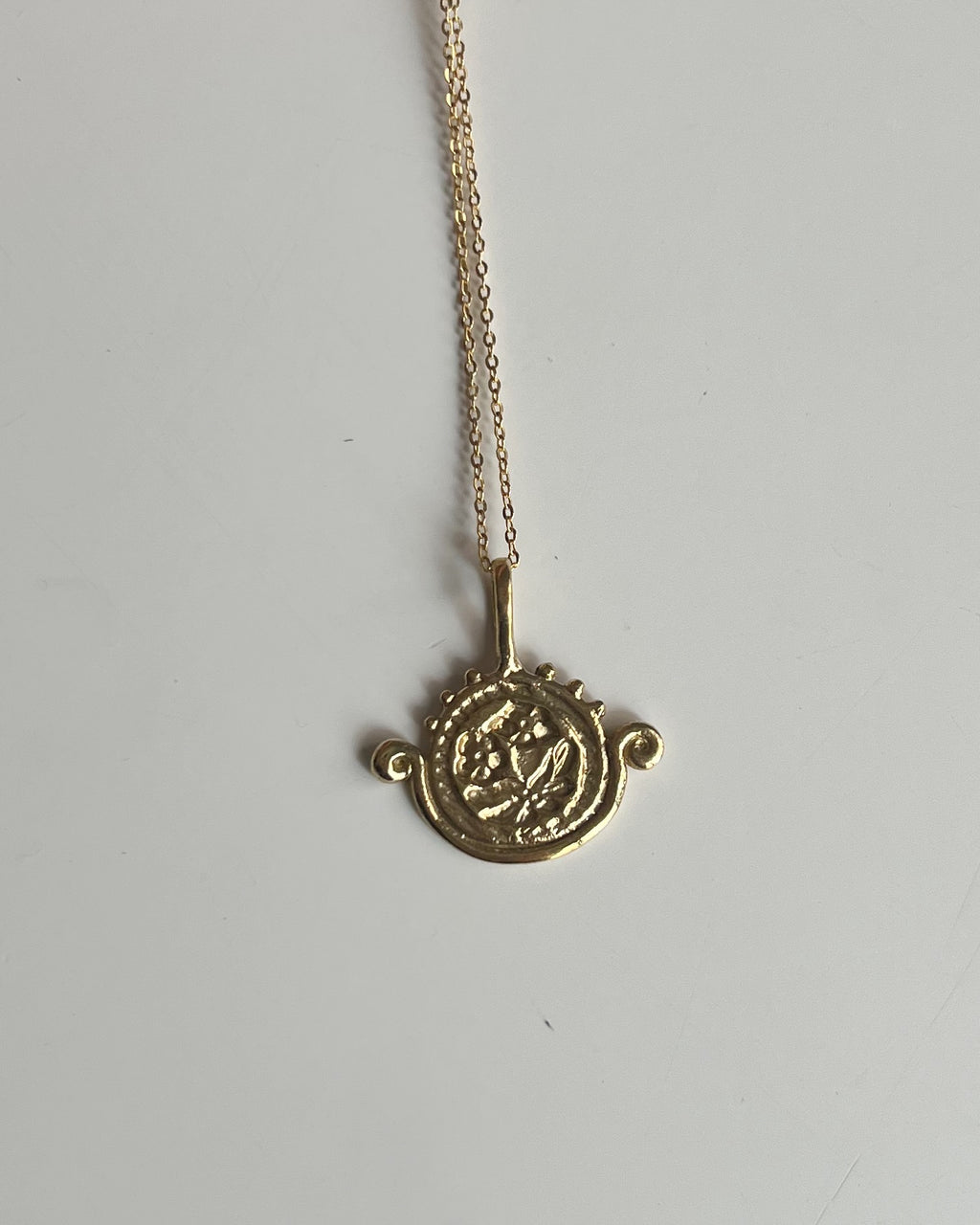 Iris Pendant Necklace
