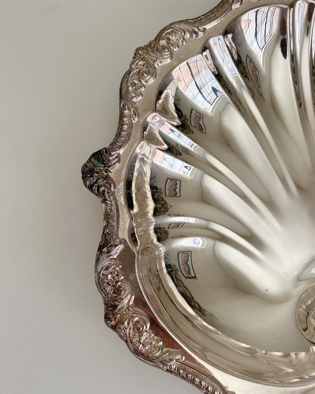 Large Vintage Silver Plated Clamshell
